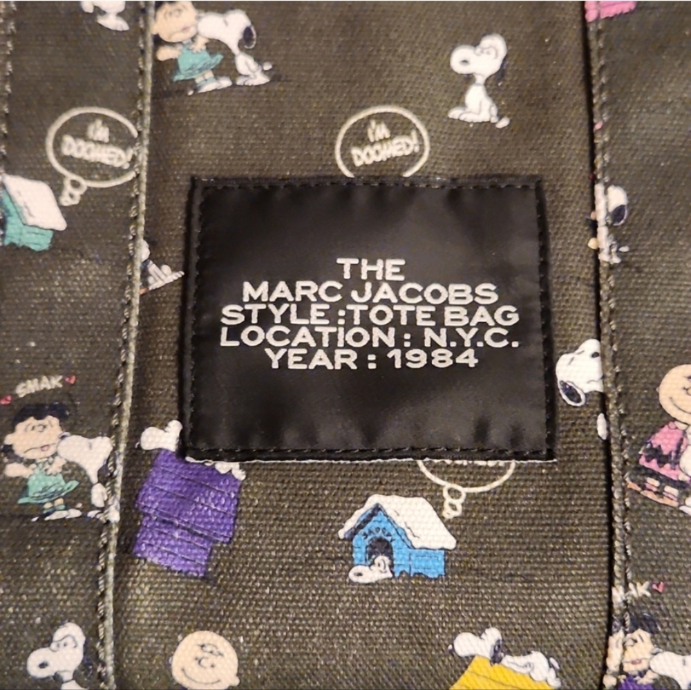 🔥LAST CHANCE 🔥PRICE DROP Marc Jacobs Tote Bag with Snoopy Print - Picture 8 of 8